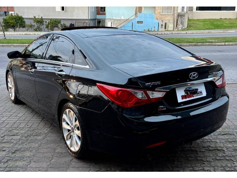 HYUNDAI - SONATA - 2012/2013 - Preta - R$ 74.900,00