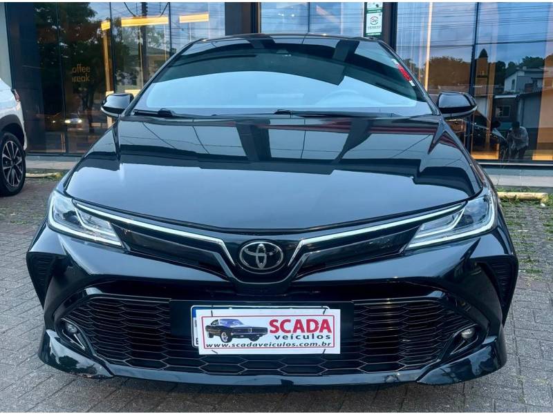 TOYOTA - COROLLA - 2022/2022 - Preta - R$ 143.900,00