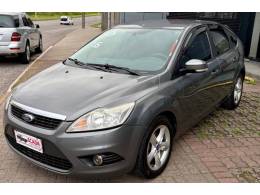FORD - FOCUS - 2013/2013 - Cinza - R$ 35.900,00