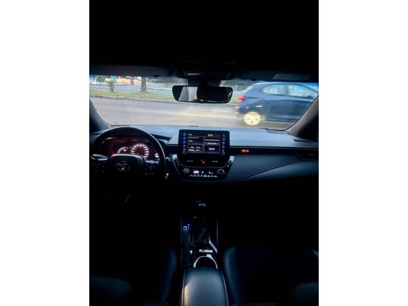TOYOTA - COROLLA - 2022/2022 - Preta - R$ 143.900,00