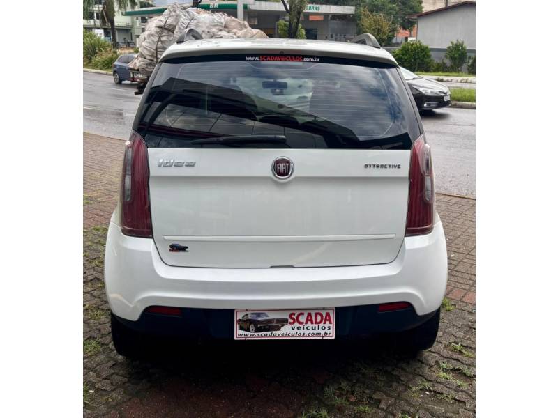 FIAT - IDEA - 2012/2013 - Branca - R$ 39.900,00