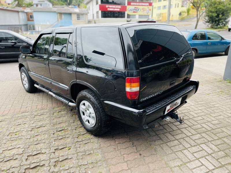 CHEVROLET - BLAZER - 1997/1998 - Preta - R$ 24.900,00