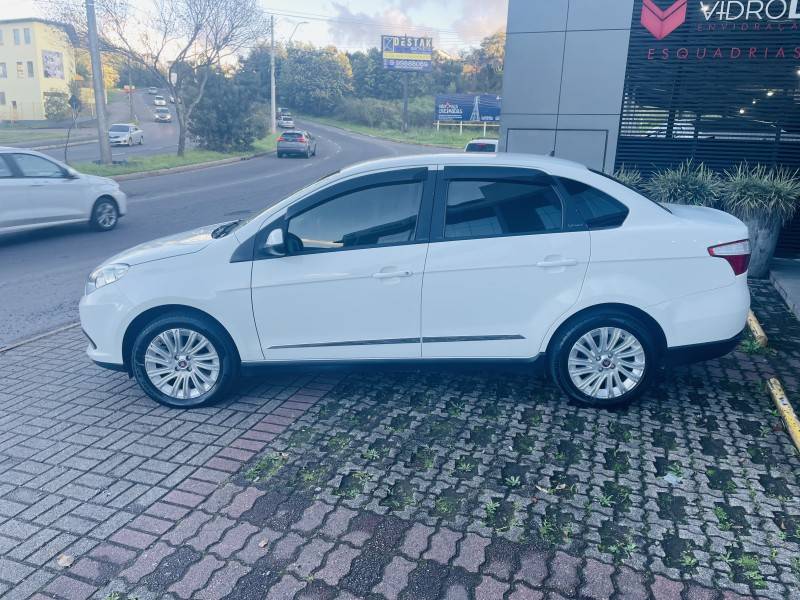 FIAT - GRAND SIENA - 2016/2016 - Branca - R$ 44.900,00