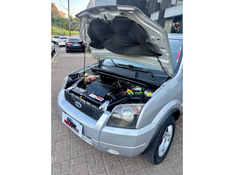 FORD - ECOSPORT - 2004/2004 - Prata - R$ 23.900,00