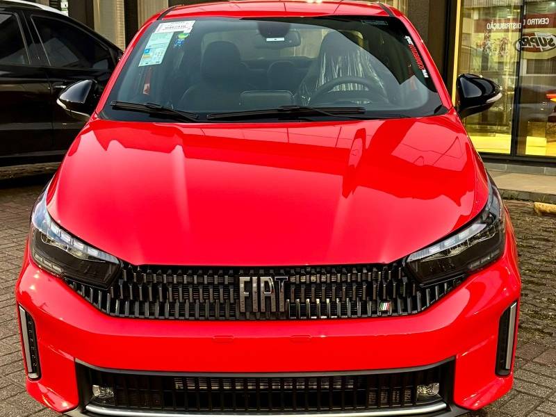 FIAT - CRONOS - 2025/2026 - Vermelha - R$ 124.990,00