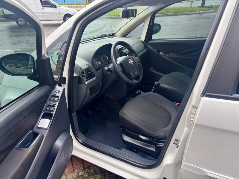 FIAT - IDEA - 2012/2013 - Branca - R$ 39.900,00