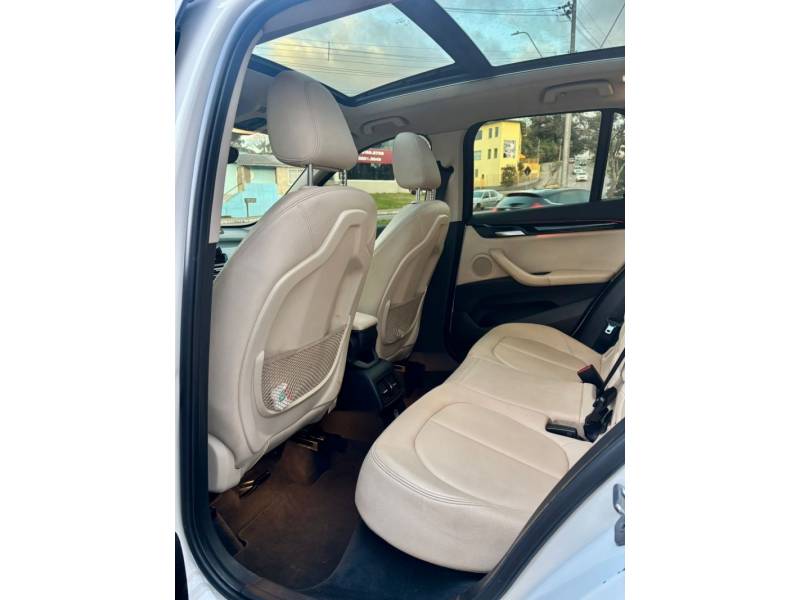 BMW - X1 - 2016/2017 - Branca - R$ 139.900,00