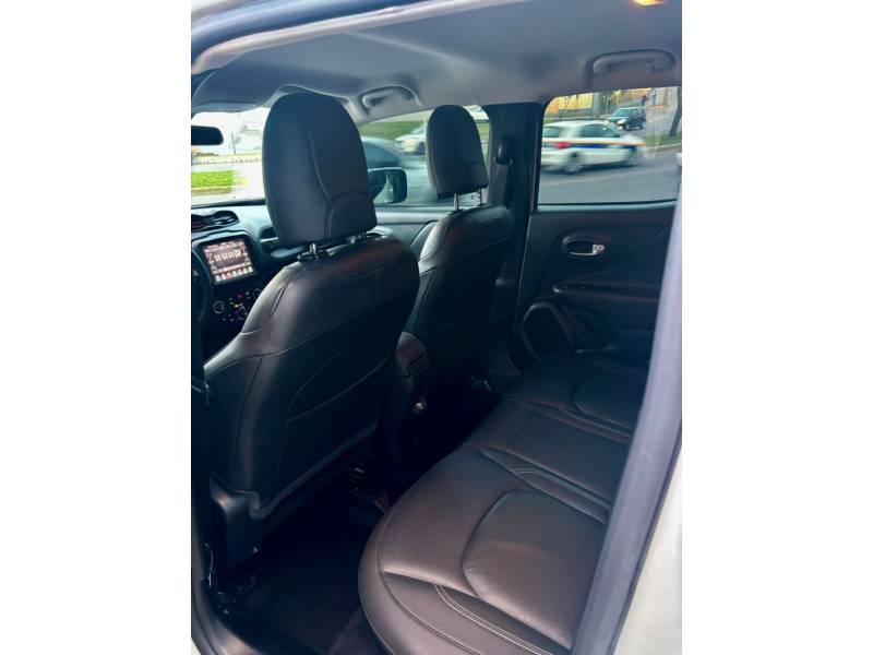 JEEP - RENEGADE - 2021/2021 - Branca - R$ 90.900,00