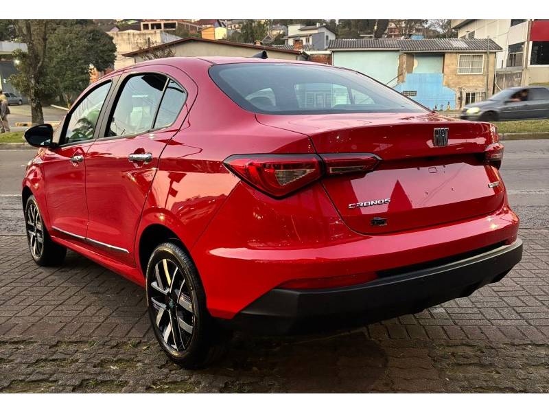 FIAT - CRONOS - 2025/2026 - Vermelha - R$ 124.990,00