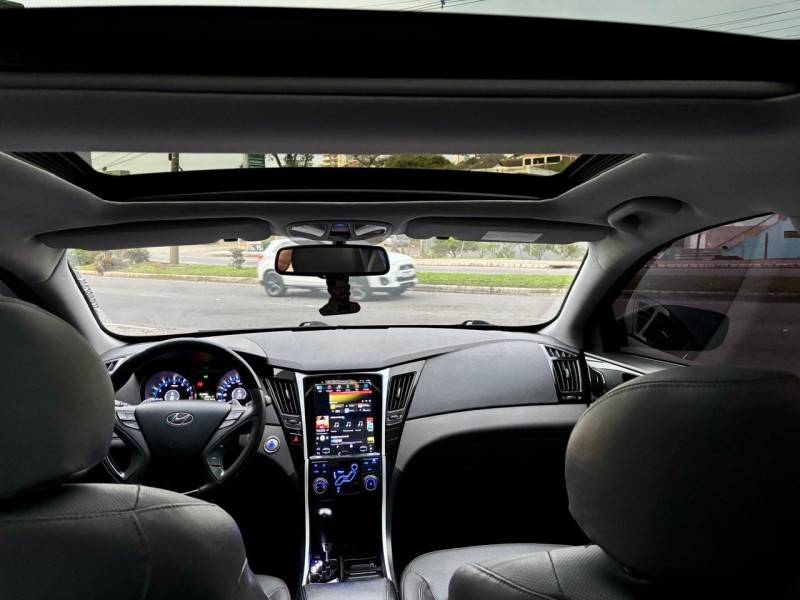 HYUNDAI - SONATA - 2012/2013 - Preta - R$ 74.900,00