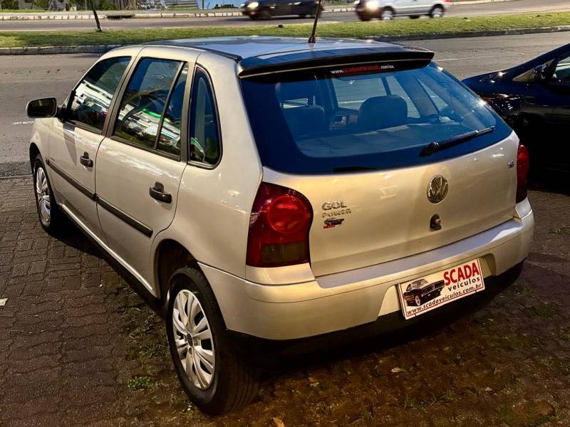 VOLKSWAGEN - GOL - 2008/2008 - Prata - R$ 28.900,00