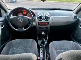 RENAULT - SANDERO - 2010/2010 - Preta - R$ 31.900,00