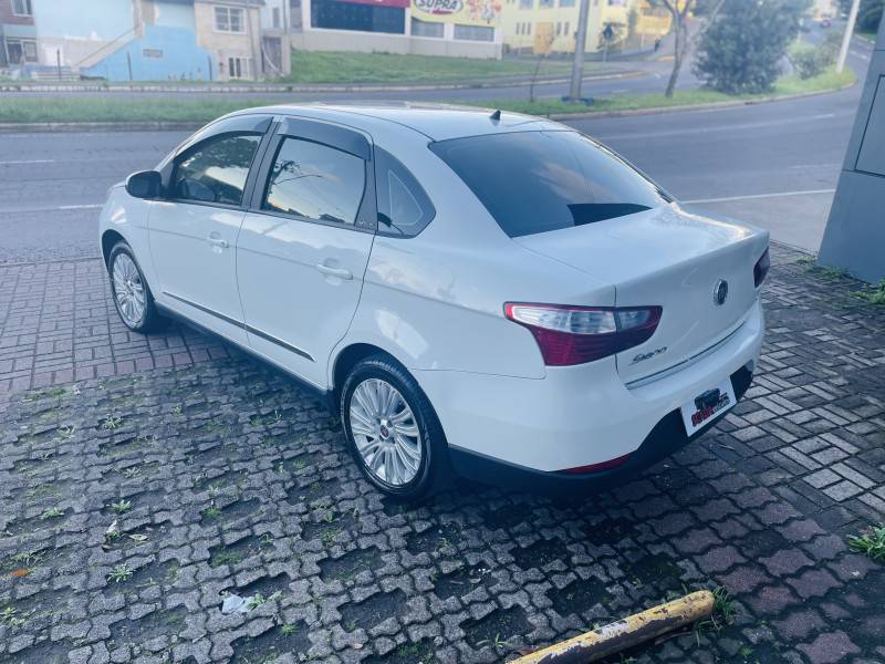 FIAT - GRAND SIENA - 2016/2016 - Branca - R$ 44.900,00