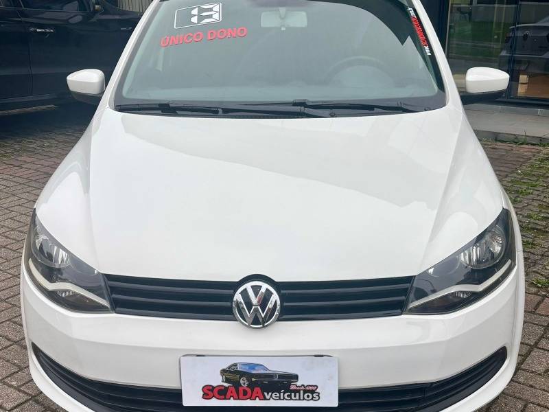 VOLKSWAGEN - VOYAGE - 2012/2013 - Branca - R$ 40.900,00