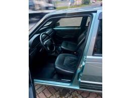 FIAT - UNO - 1995/1996 - Verde - R$ 14.900,00