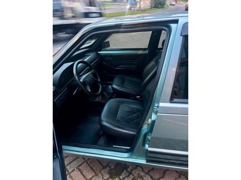 FIAT - UNO - 1995/1996 - Verde - R$ 14.900,00