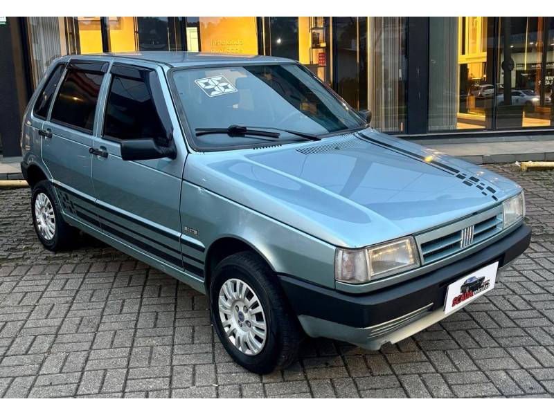 FIAT - UNO - 1995/1996 - Verde - R$ 14.900,00