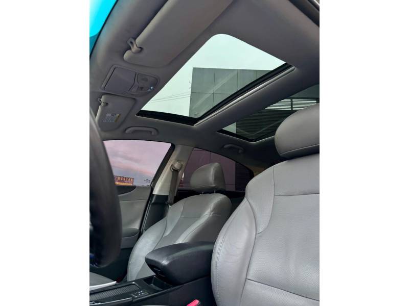HYUNDAI - SONATA - 2012/2013 - Preta - R$ 74.900,00
