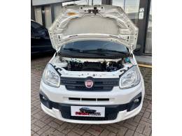 FIAT - UNO - 2017/2017 - Branca - R$ 42.900,00