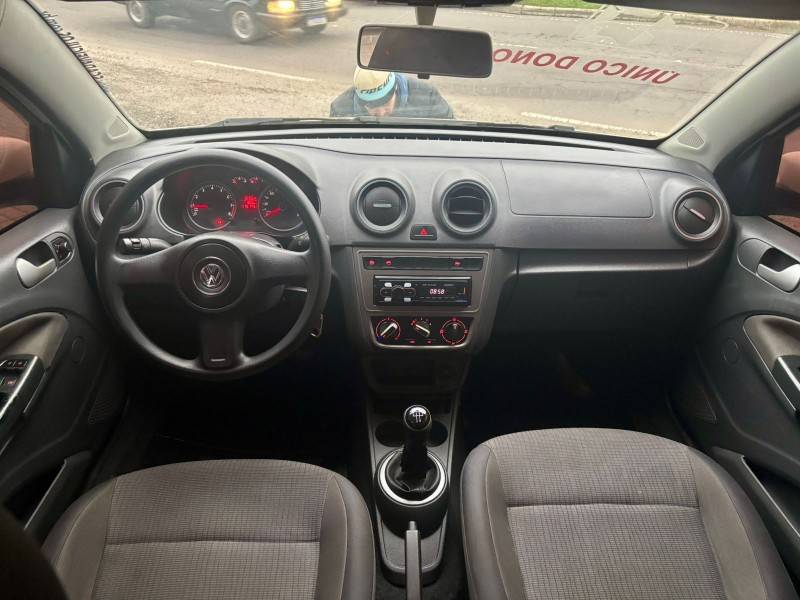 VOLKSWAGEN - VOYAGE - 2012/2013 - Branca - R$ 40.900,00
