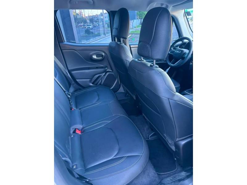 JEEP - RENEGADE - 2022/2023 - Branca - R$ 105.900,00