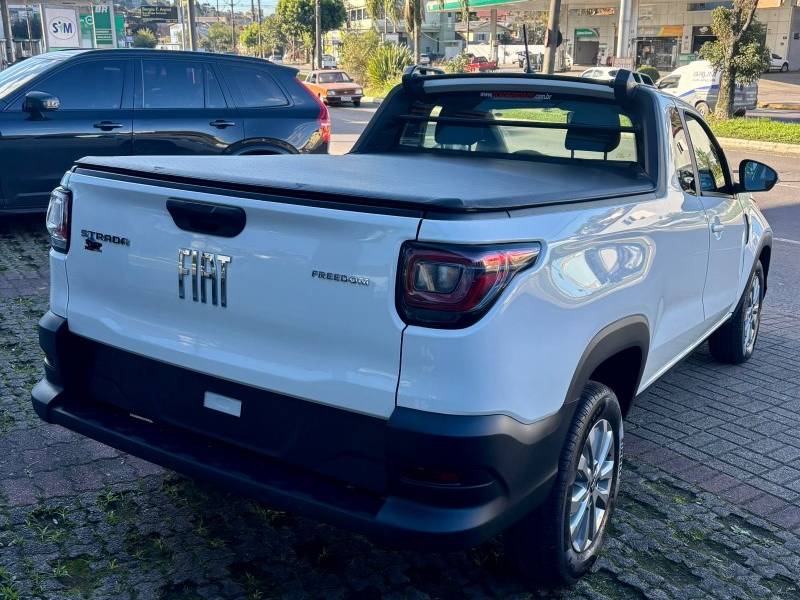 FIAT - STRADA - 2025/2025 - Branca - R$ 119.900,00