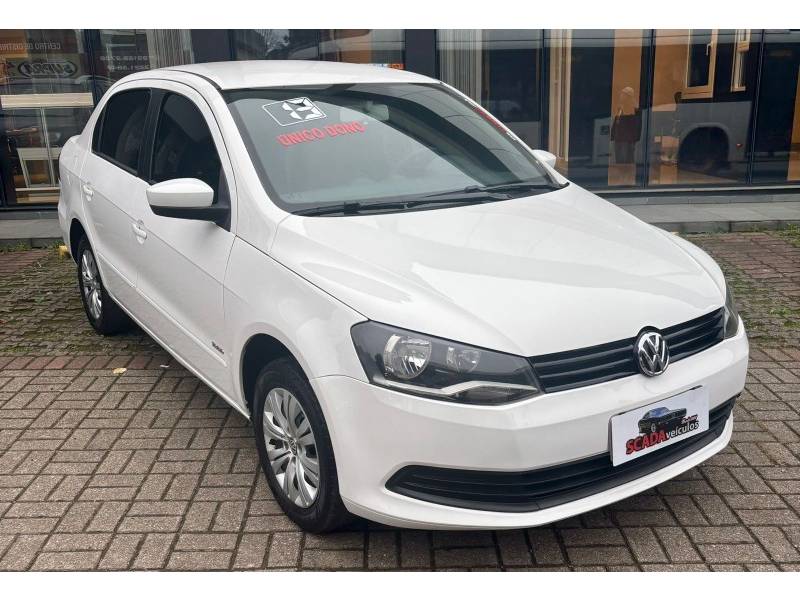VOLKSWAGEN - VOYAGE - 2012/2013 - Branca - R$ 40.900,00